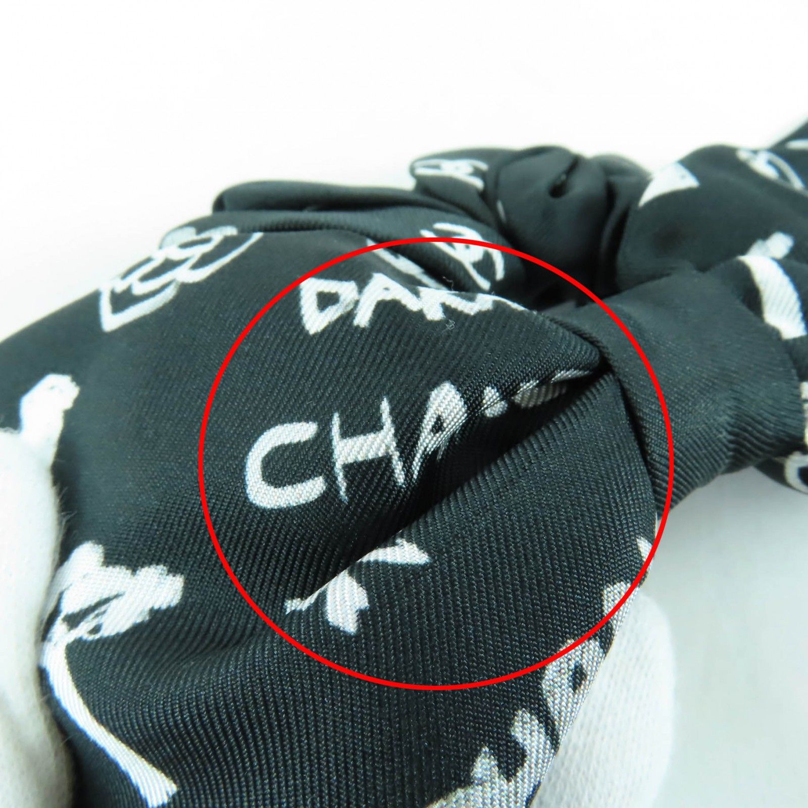 レア CHANEL シャネル カチューシャ リボン ココマーク ヘアアクセサリー 極美品☆CHANEL シャネル AA9265 シルク100％ ココマーク ロゴ総柄 ヘアアクセサリー