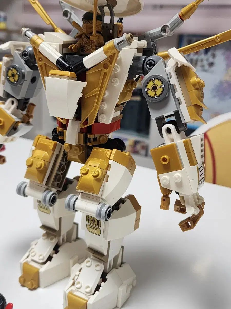 71702 ゴールデンロボット