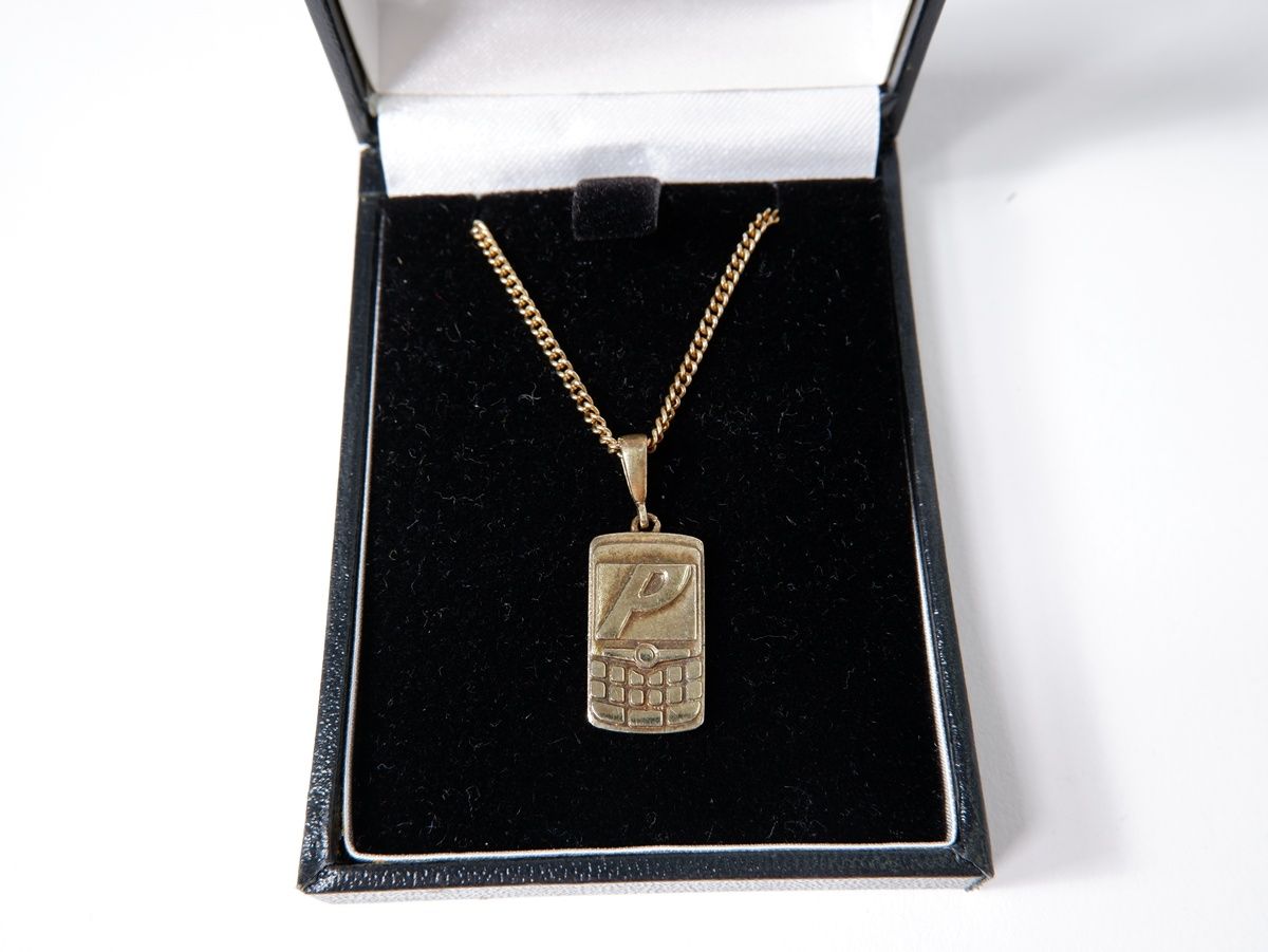 palace パレス　ネックレス PALACE SKATEBOARDSパレススケートボード BLACKBERRY PENDANTシルバー