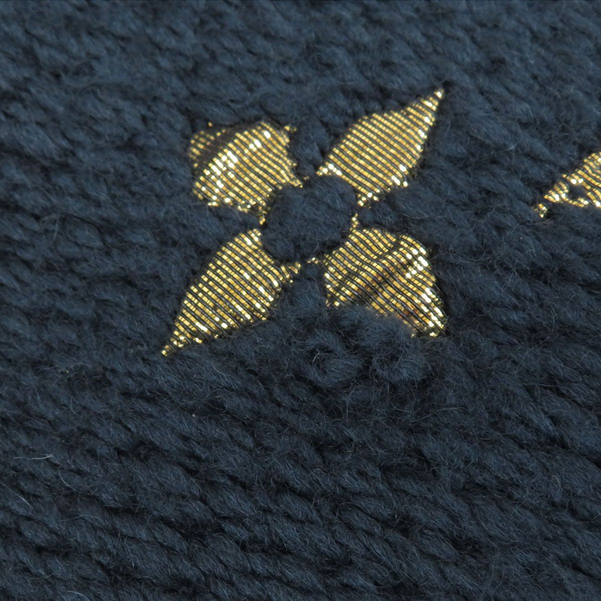 ルイヴィトン エシャルプ ロゴマニア シャイン マフラー モノグラム