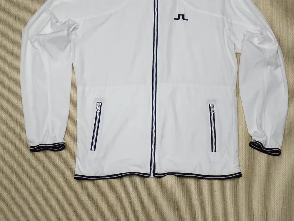 M/95) J.LINDEBERG(J.リンドバーグ) 軽量ウィンドブレーカー WIND AND