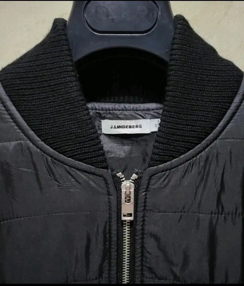 高品質) J.LINDEBERG(J.リンドバーグ) 防風ジップアップ 100 - メルカリ