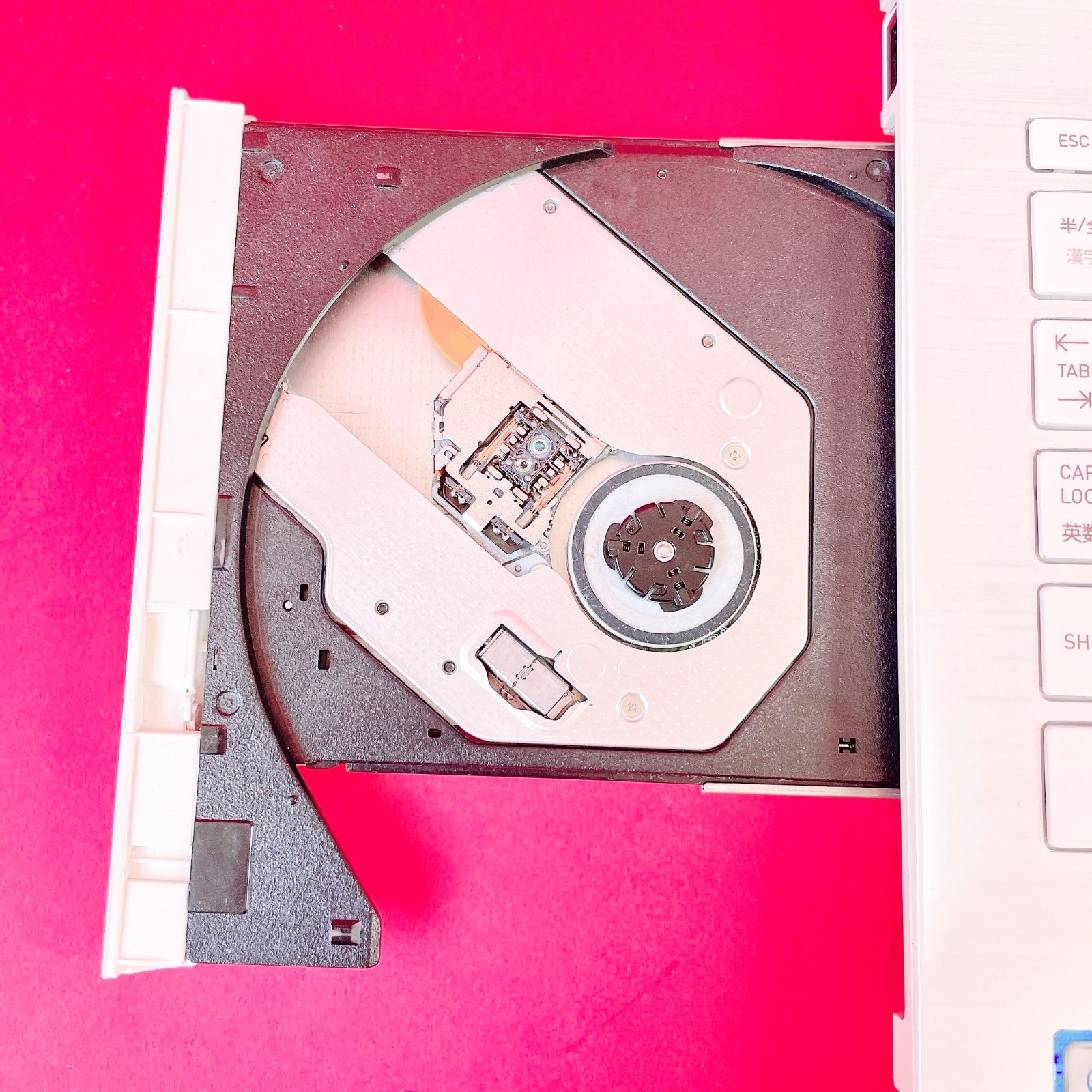 ブルーレイ見れる❣️高性能メモリ16GB✨️Corei7薄型ノートパソコン