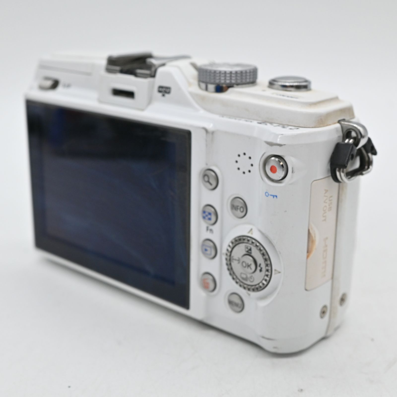 並品】OLYMPUS ミラーレス一眼 E-PL2 14-42mmレンズキット - メルカリ