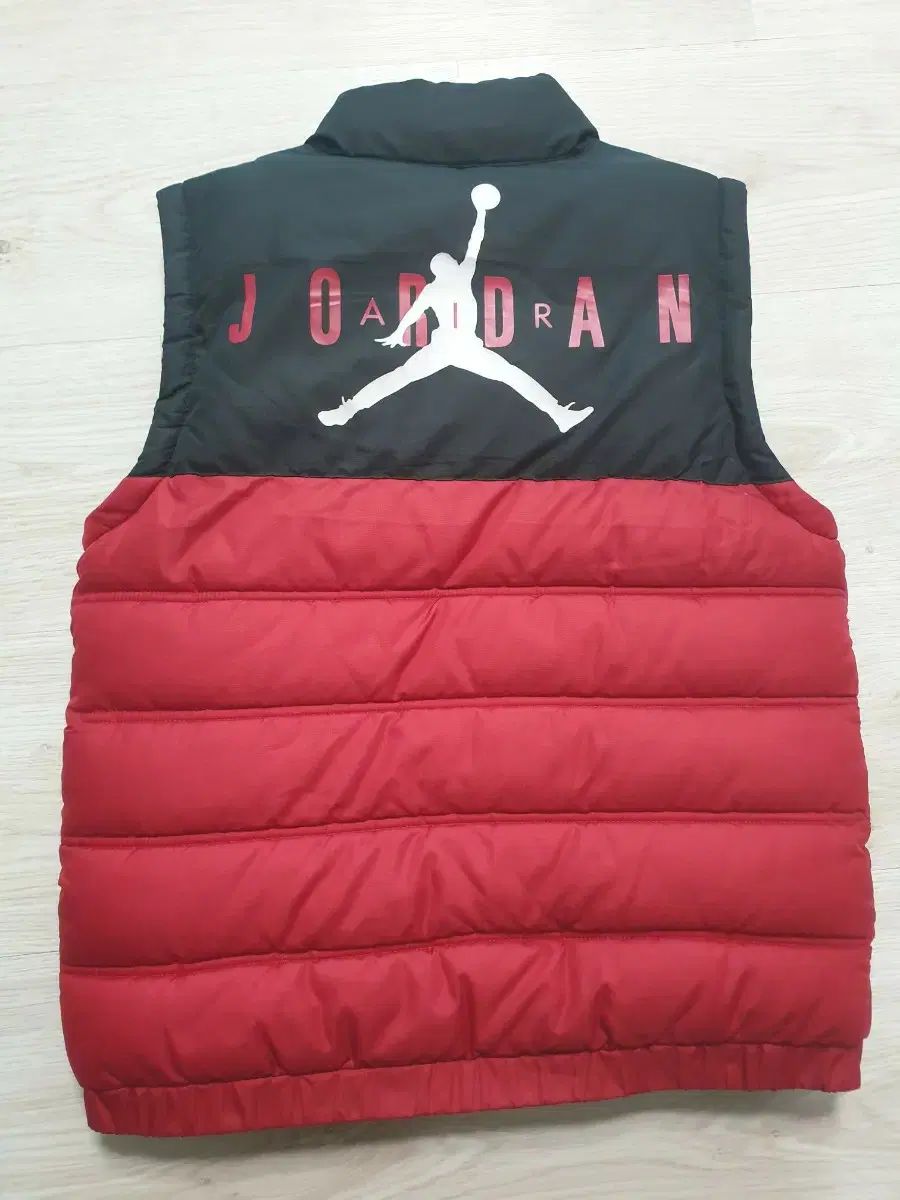 ジョーダン ダウンベスト UK US 新品 NIKE JORDAN ESSENTIALS Padded Vest 