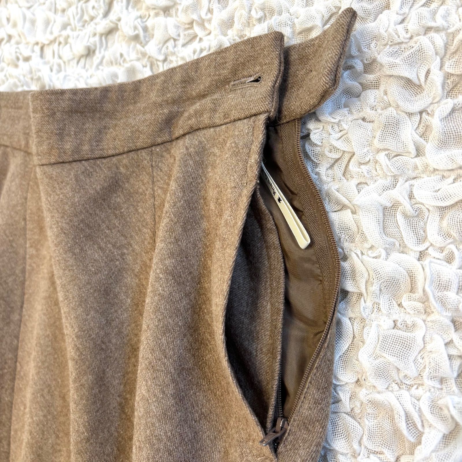 マーガレットハウエル　ブラウン ドット柄 フレアスカート ひざ下丈 MARGARET HOWELL マーガレットハウエル ウール100% ロングフレア