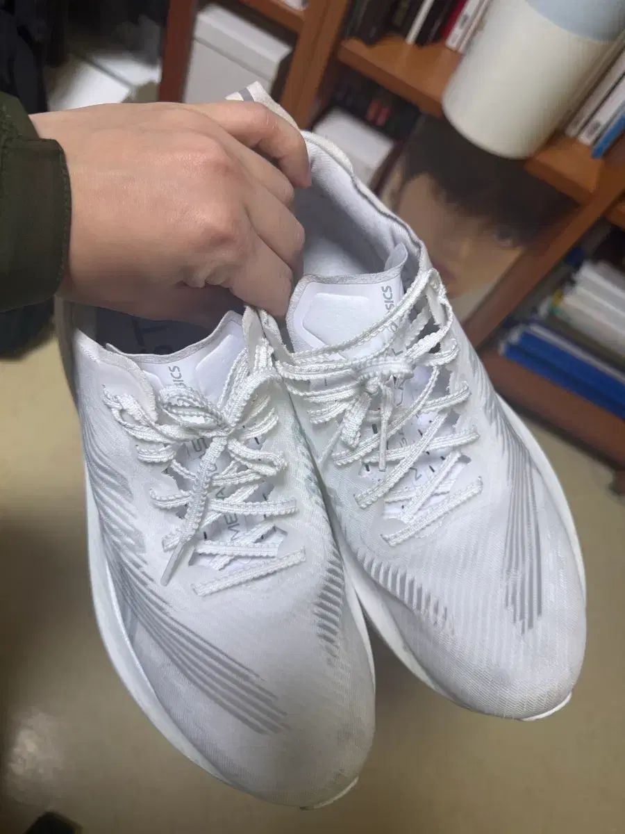 アシックス 270 ランニングシューズ