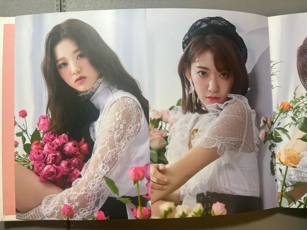 IZ*ONE(アイズワン) カラーアイ アルバム 2 種 まとめ売り 出品 - メルカリ