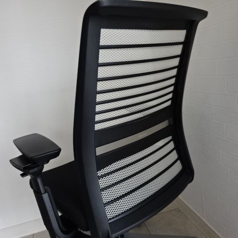 スチールケース アメリカ