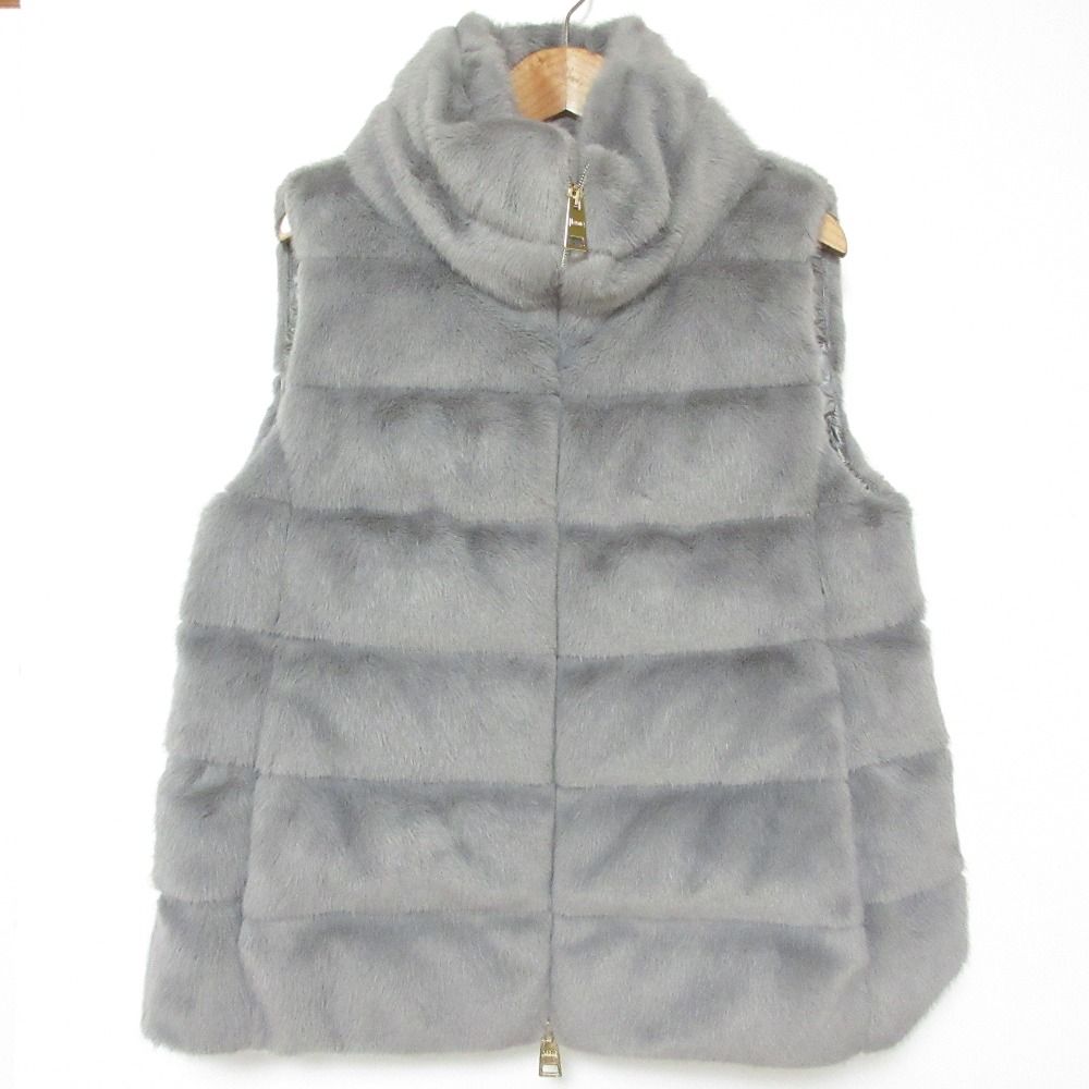 美品 HERNO ヘルノ エコファーダウンベスト PI001514D サイズ40 グレー