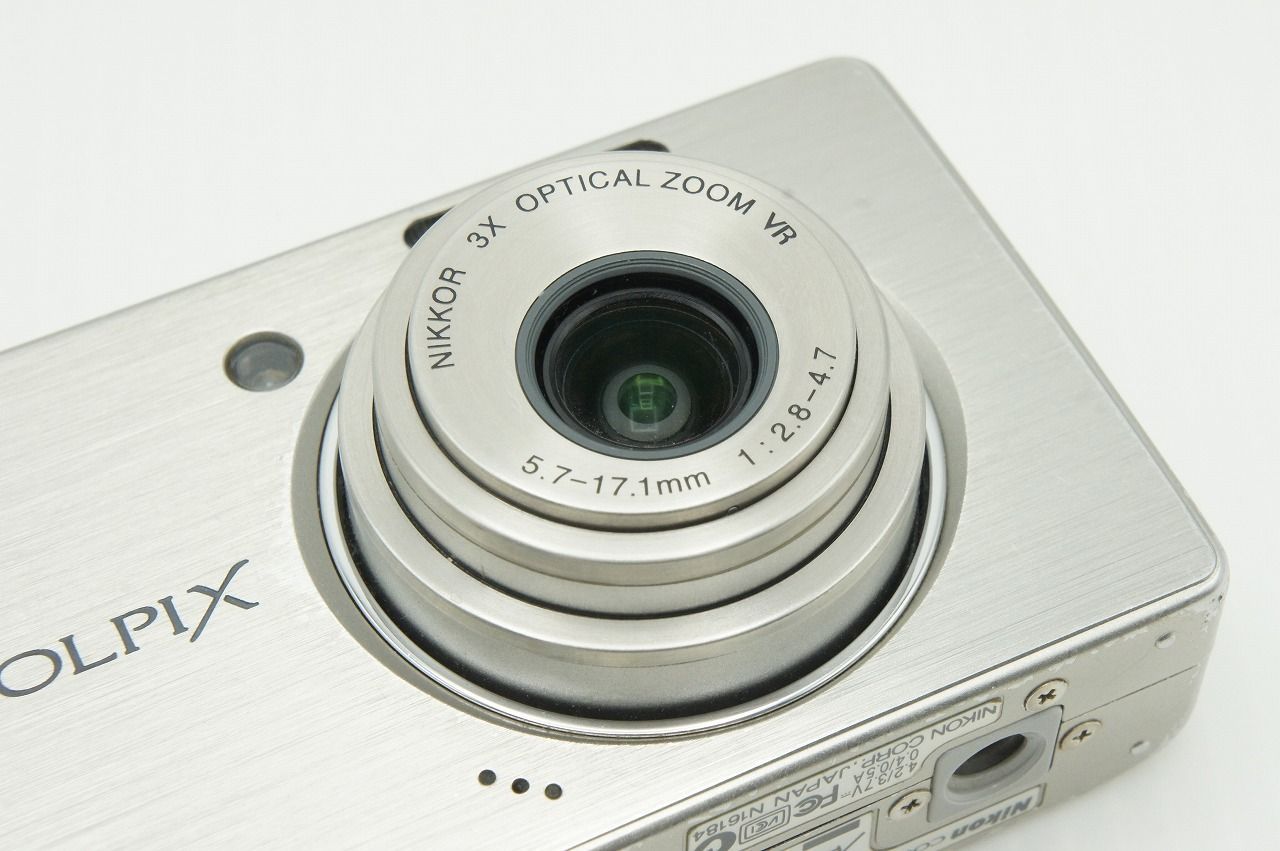 Nikon ニコン COOLPIX S500 コンパクトデジタルカメラ シルバー