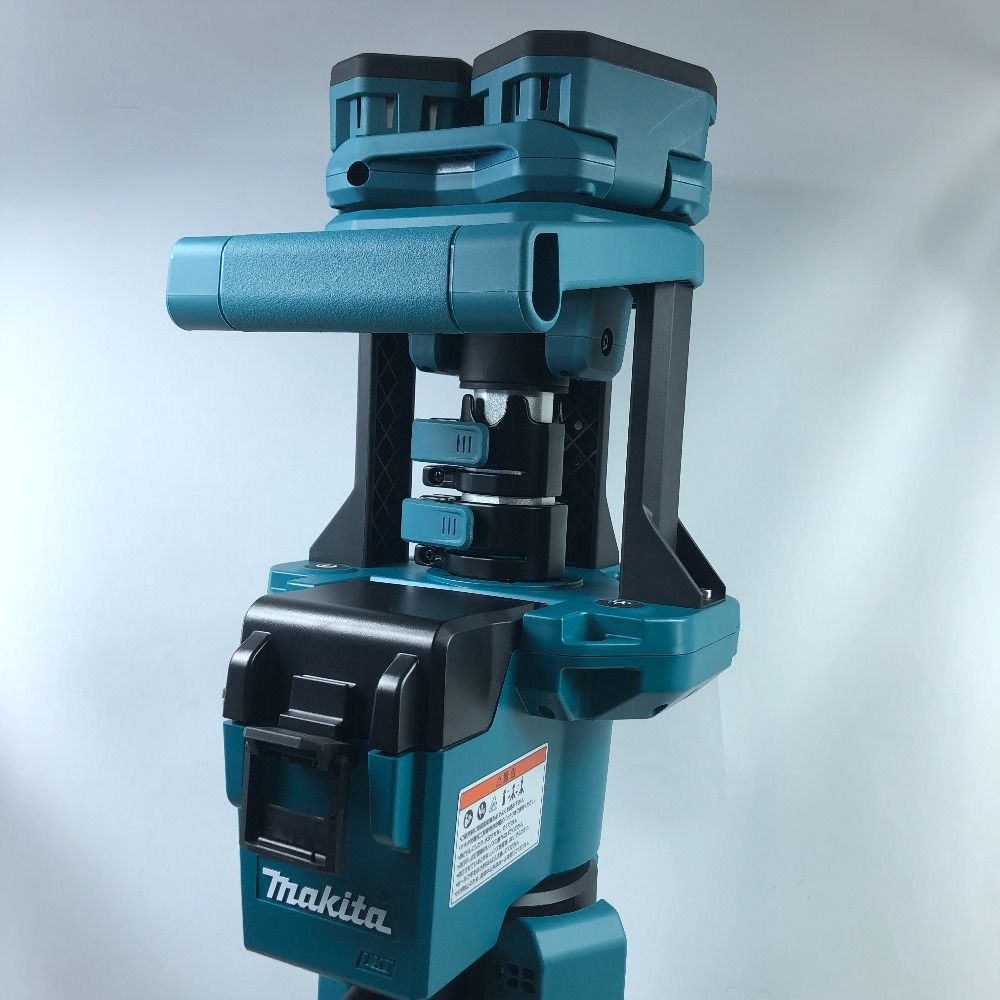 MAKITA マキタ 工具関連用品 タワーライト 袋付き コードレス式 ML 814 ブルー