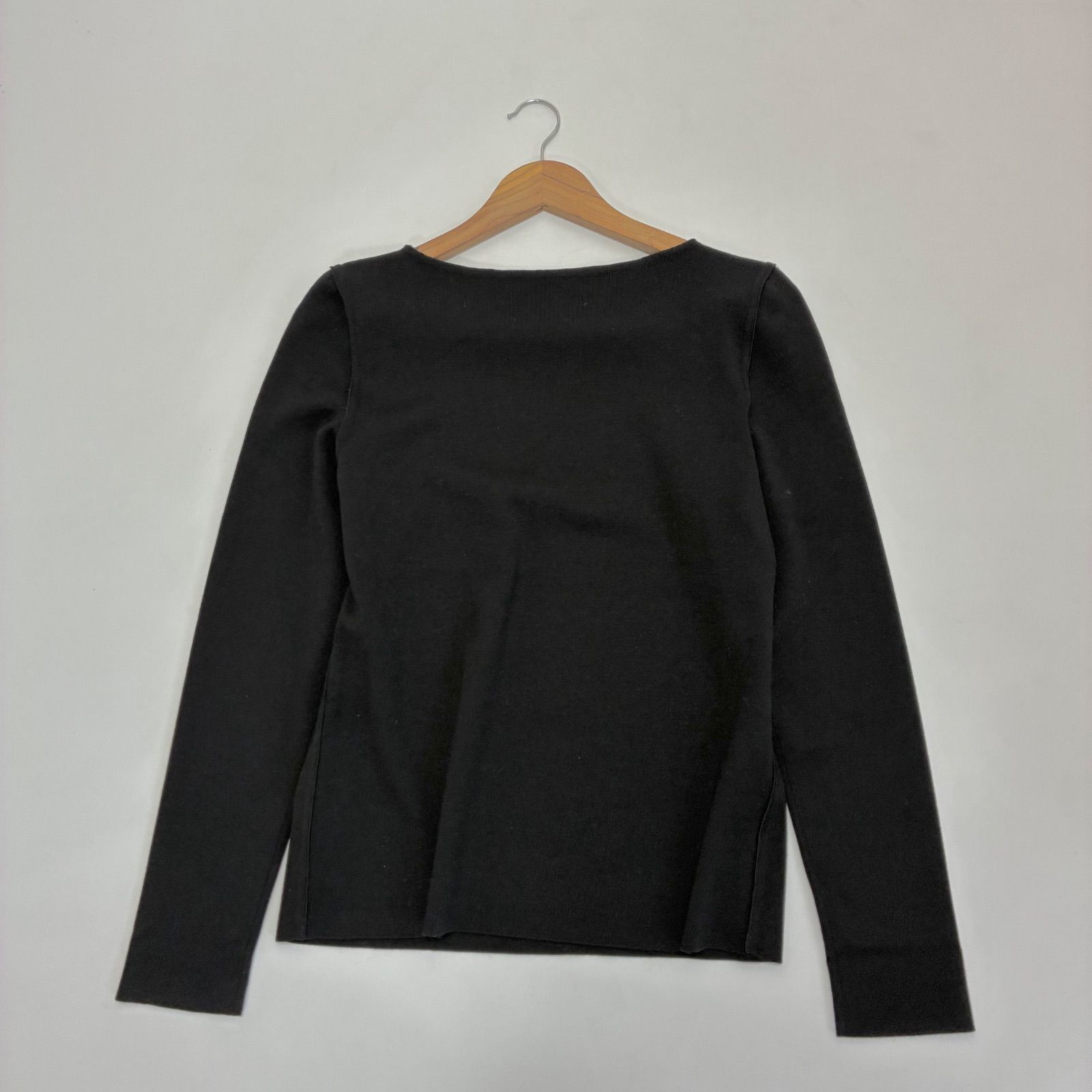 フォクシーセーター ハンガー付き ニット – ページ – FOXEY 公式