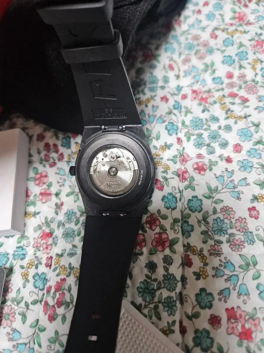  TISSOT ティソ prx カーボン パワーマティック80 ほぼ 白 ラバー 追加 日差 大丈夫 動きやすい 自動巻き時計 腕時計(アナログ)