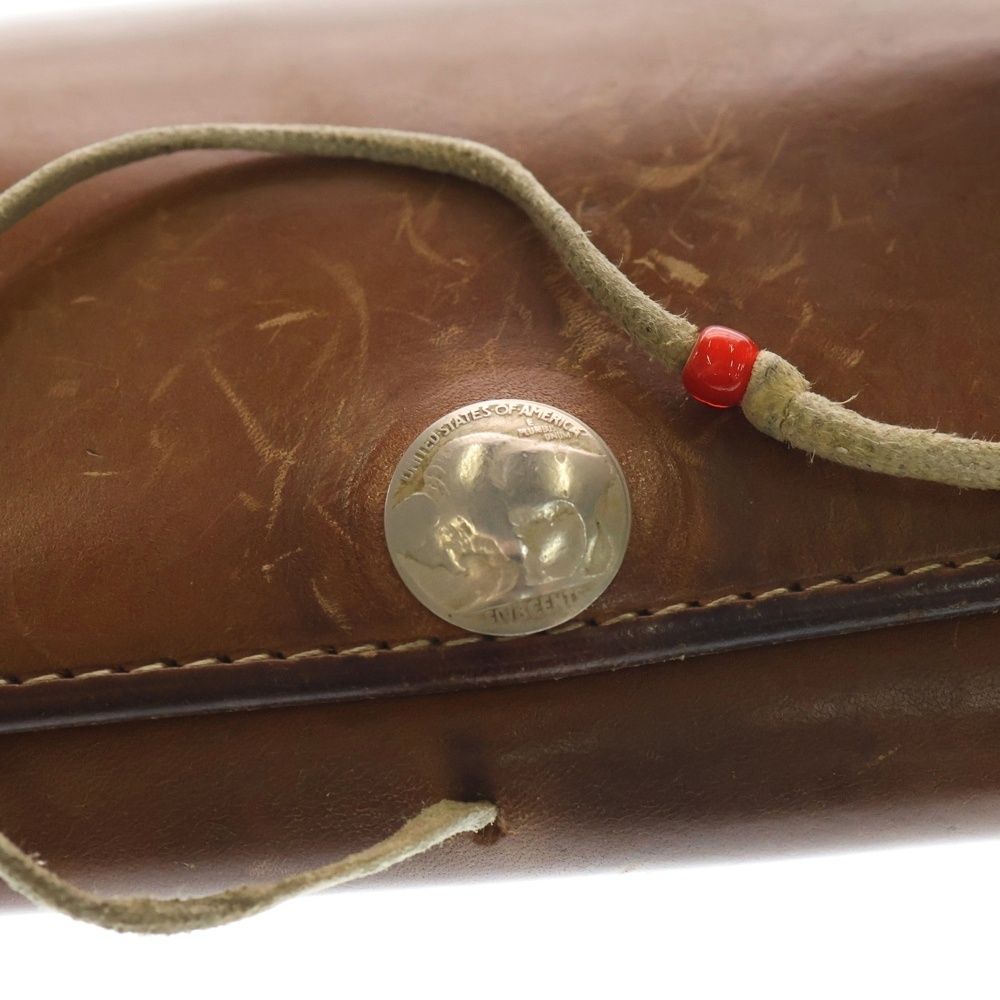 goro's (ゴローズ) コンチョ付き レザーウォレット 二つ折り長財布