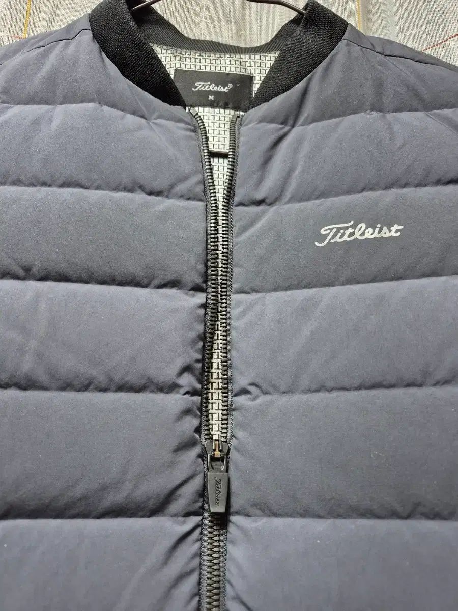 Titleist(タイトリスト) レディース ダウン ベスト ブラックM - メルカリ