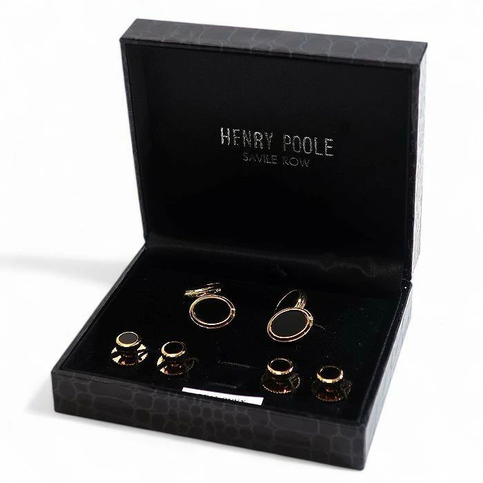 ヘンリープール 英国製 オニキス カフス ドレススタッド セット 定価4.1万 ヘンリープール 英国製 オニキス カフス ドレススタッド セット 定価4.1万