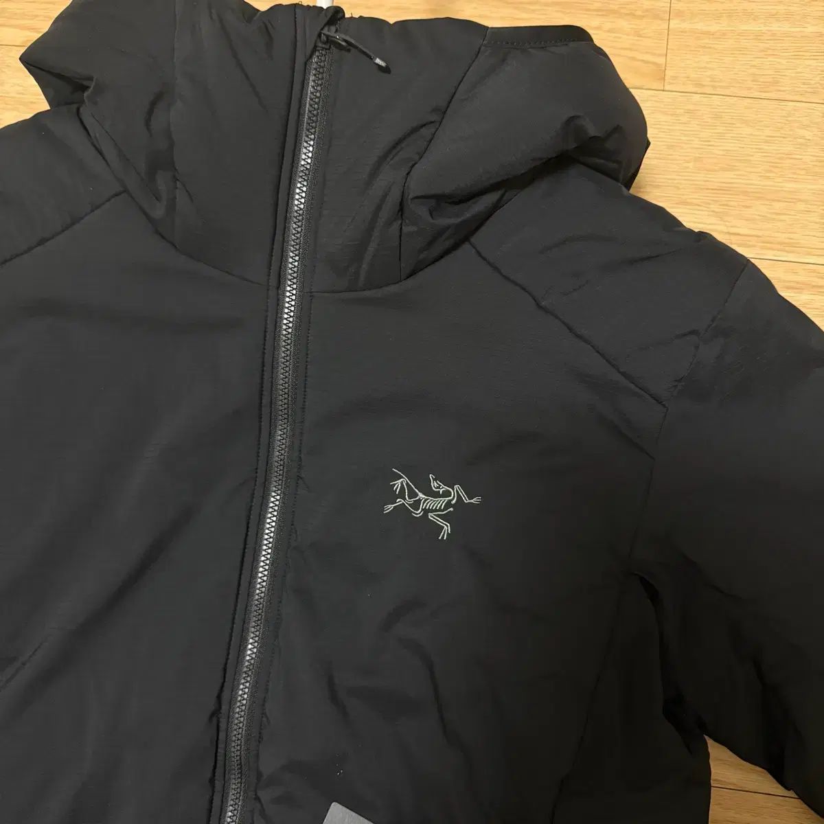 アトム sv WHO フーディー レディース xs