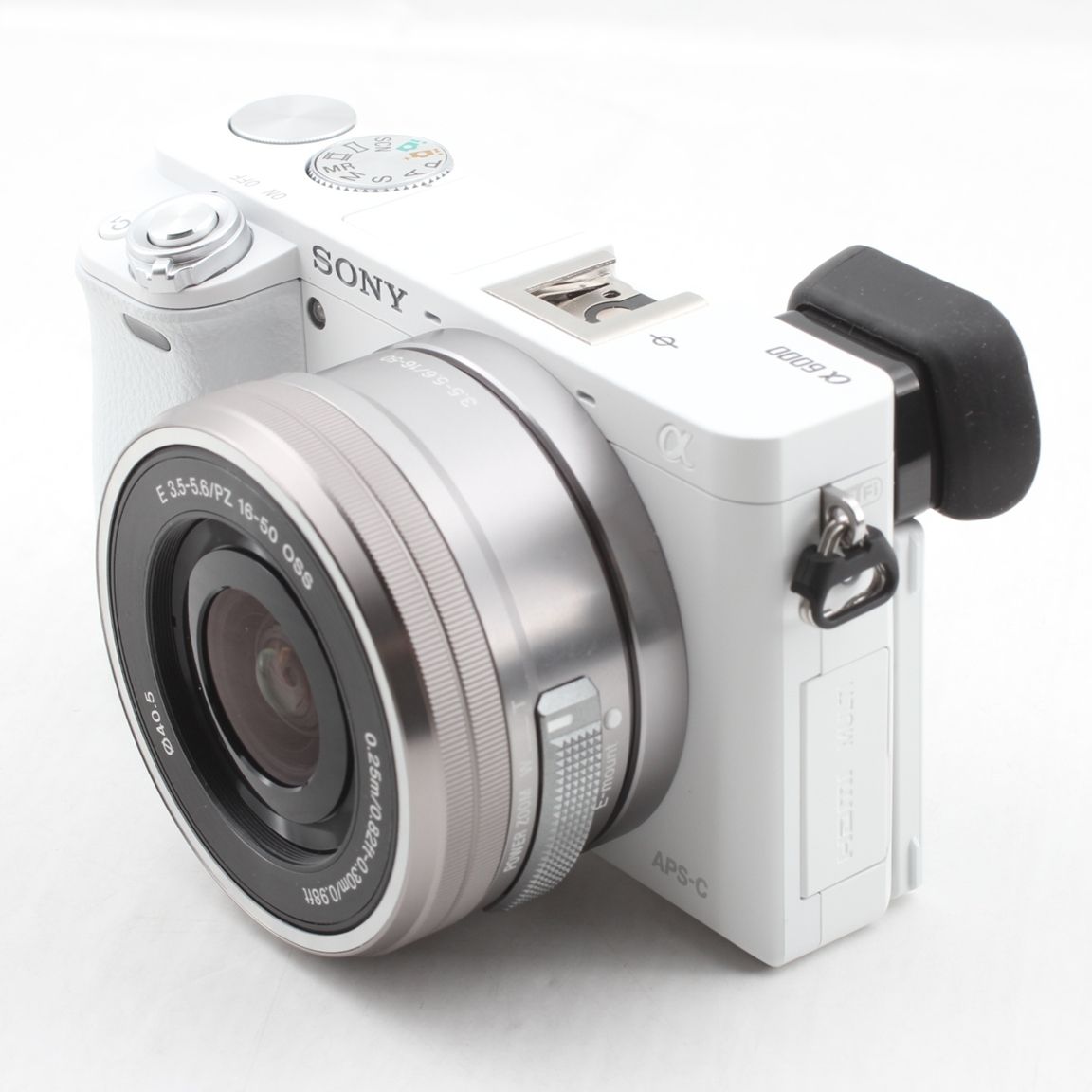 美品】SONY ソニー ミラーレス一眼 α6000 パワーズームレンズキット