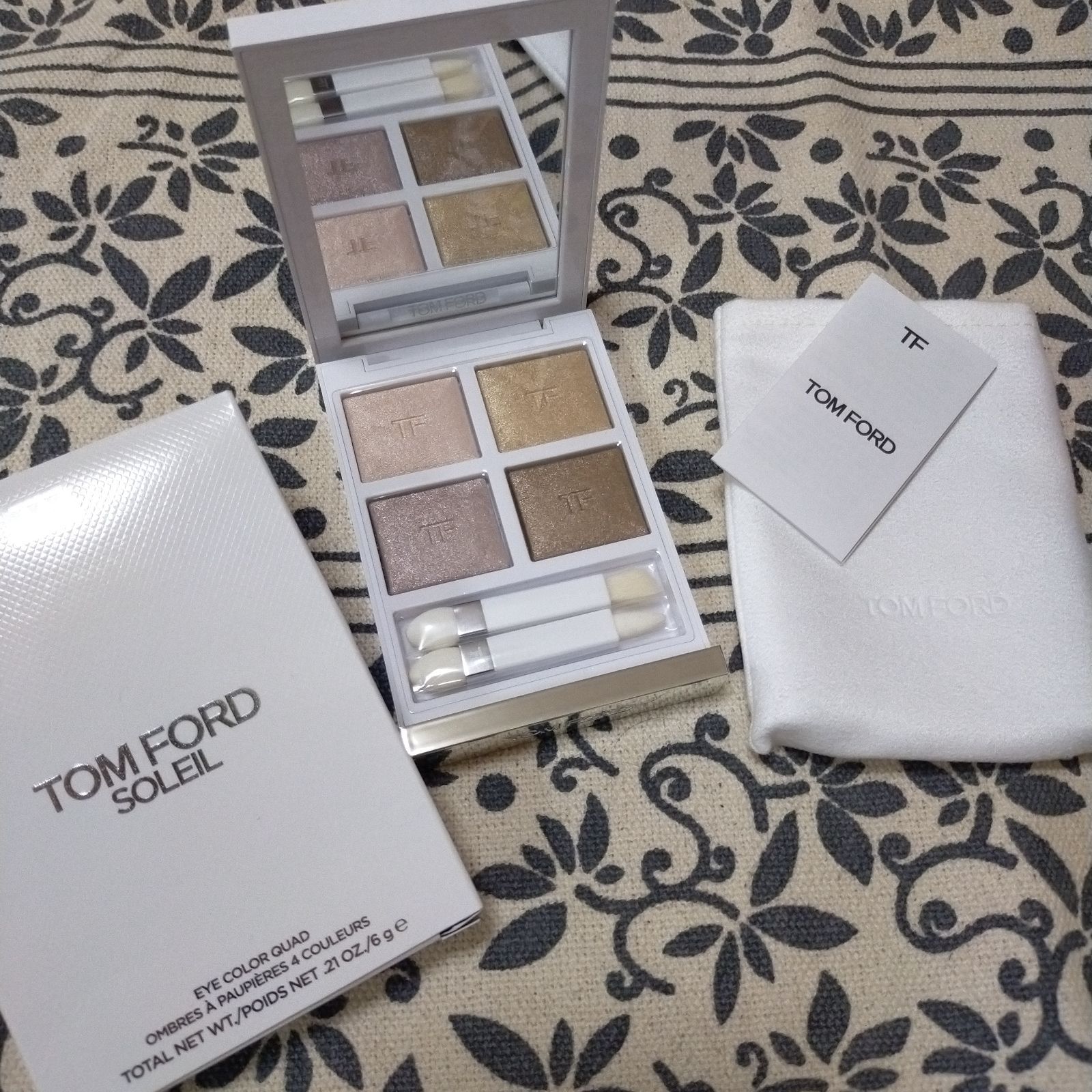 TOM FORD アイカラークォード シャレーラスト アイシャドウパレット