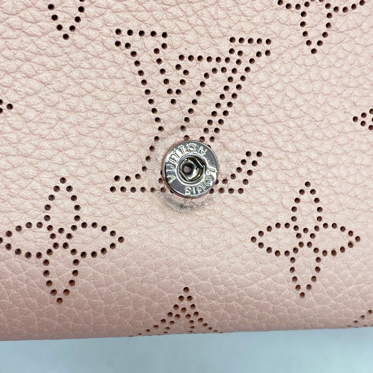 6ad4094-k】ルイヴィトン コインケース マヒナ ポルトモネアナエ