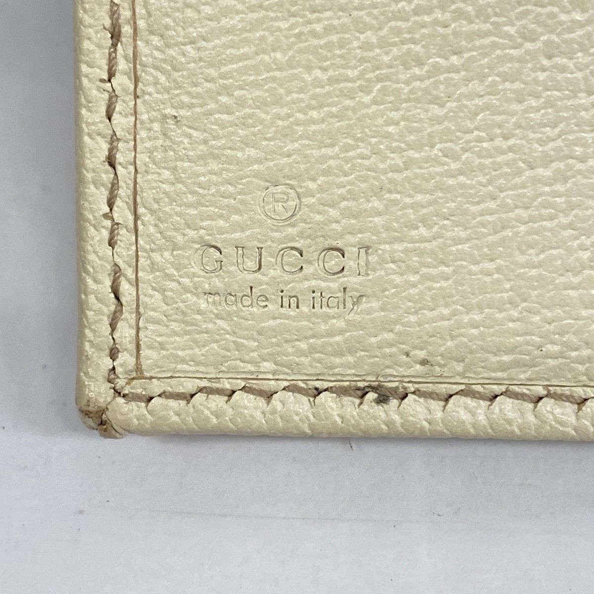 週末特価　GUCCI グッチ　二つ折り　長財布　白　キャンバス　金具　ベージュ ベージュ/ホワイトGUCCI グッチ GGキャンバス ラウンドファス