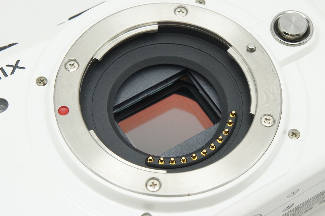 美品 パナソニック LUMIX DMC-GF1 ホワイト カメラ Amazon | DMC-GF1 ホワイトPanasonic LUMIX ボディ | パナソニック