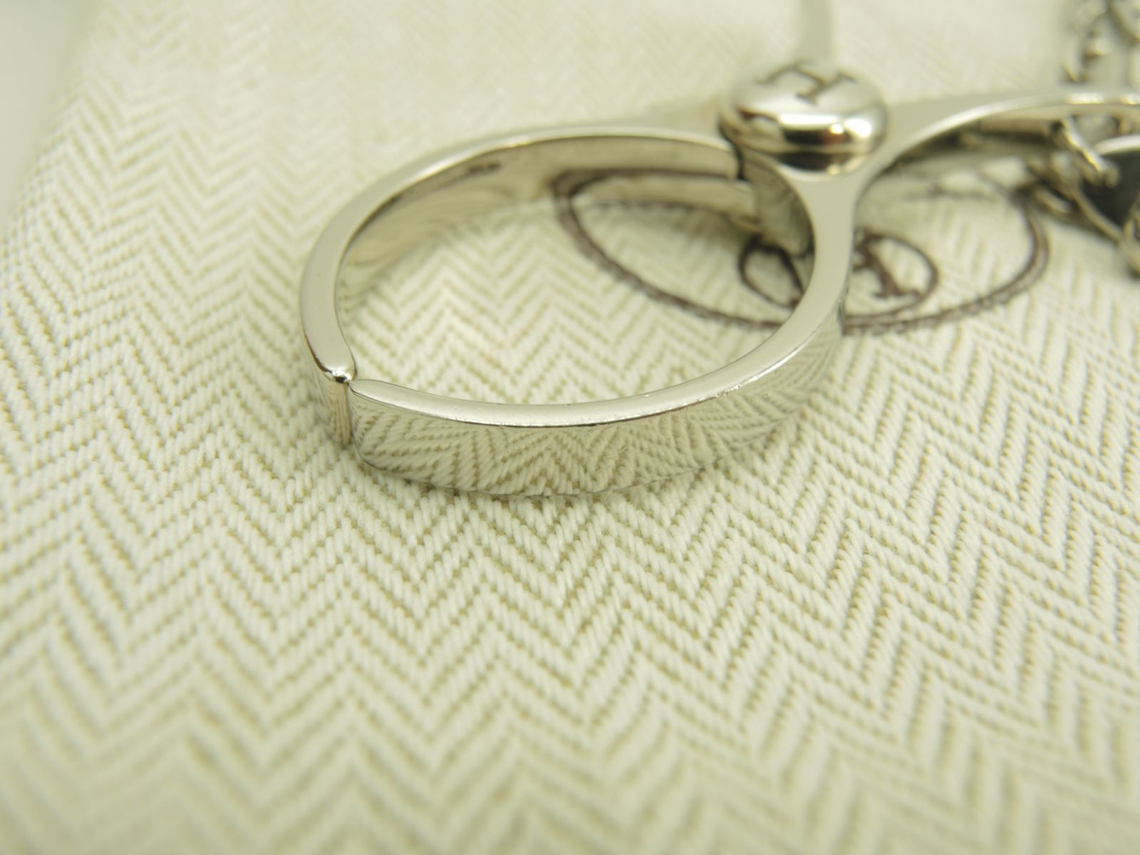 エルメス バッグチャーム グローブホルダー シルバー キーリング 銀色