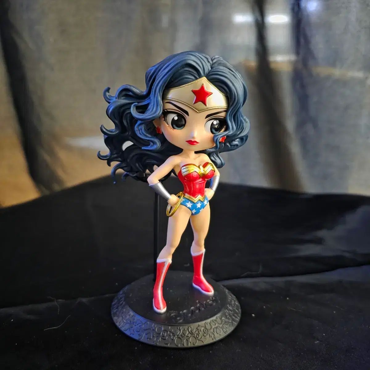 ワンダーウーマン SDフィギュア - メルカリ