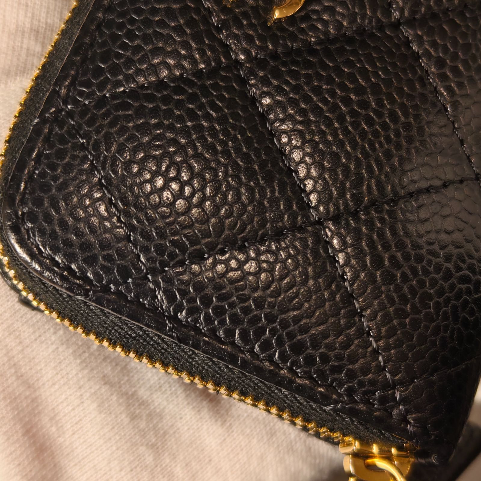 現行 シャネル CHANEL クラシック ジップ コインパース キャビアスキン