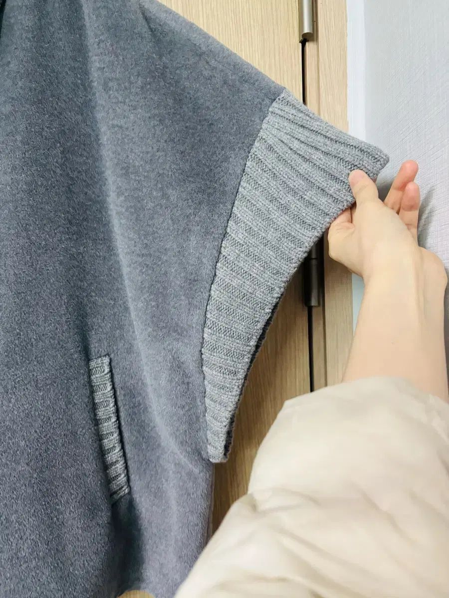 ファビアナフィリッピ ウール ニット ポンチョ - メルカリ