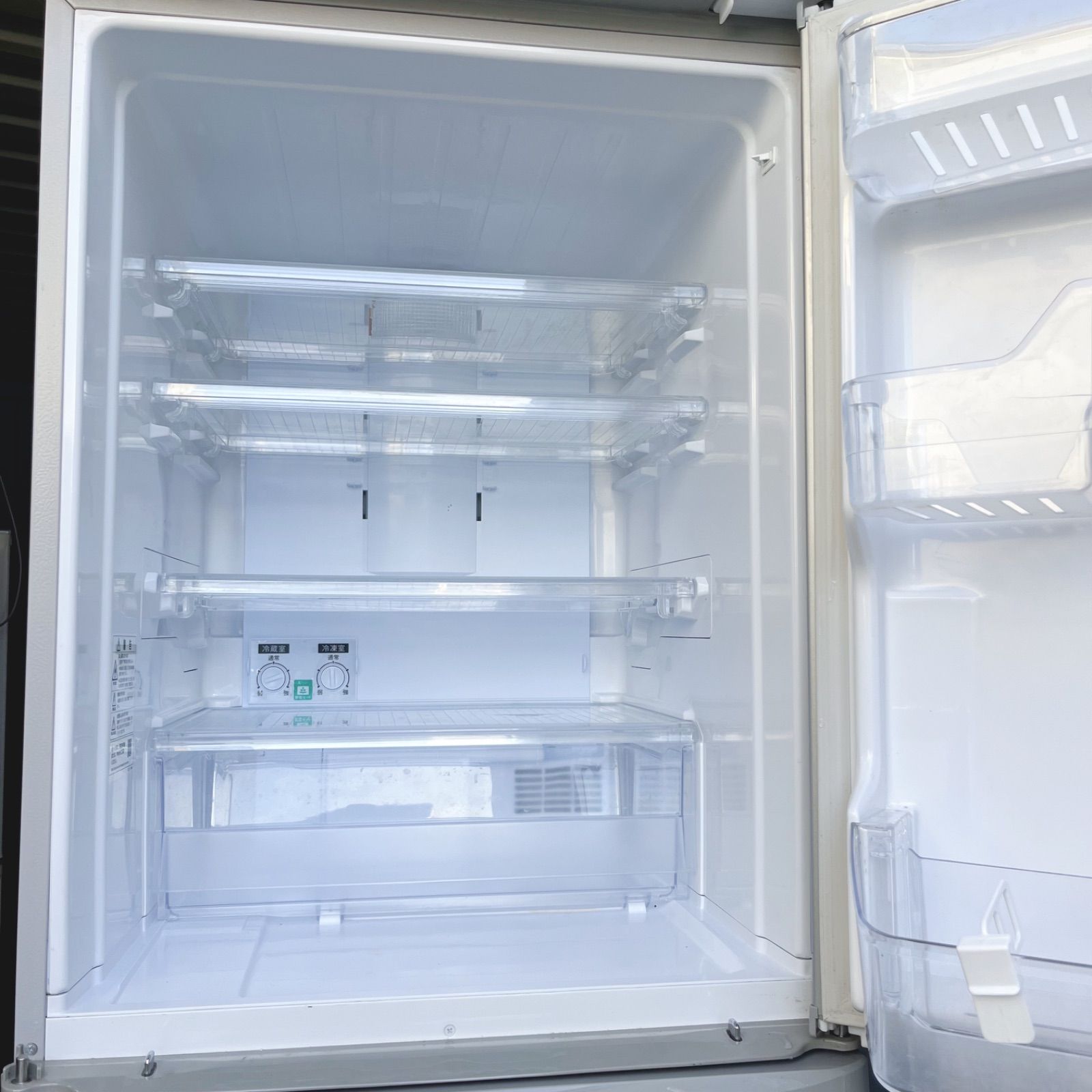 373取付無料！SHARP左右両開きドア スタイリッシュシルバー3ドア冷蔵庫