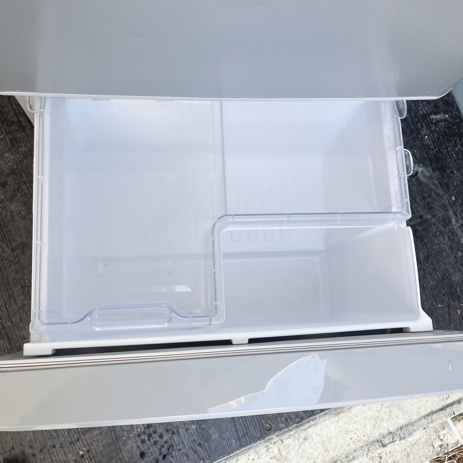 373取付無料！SHARP左右両開きドア スタイリッシュシルバー3ドア冷蔵庫