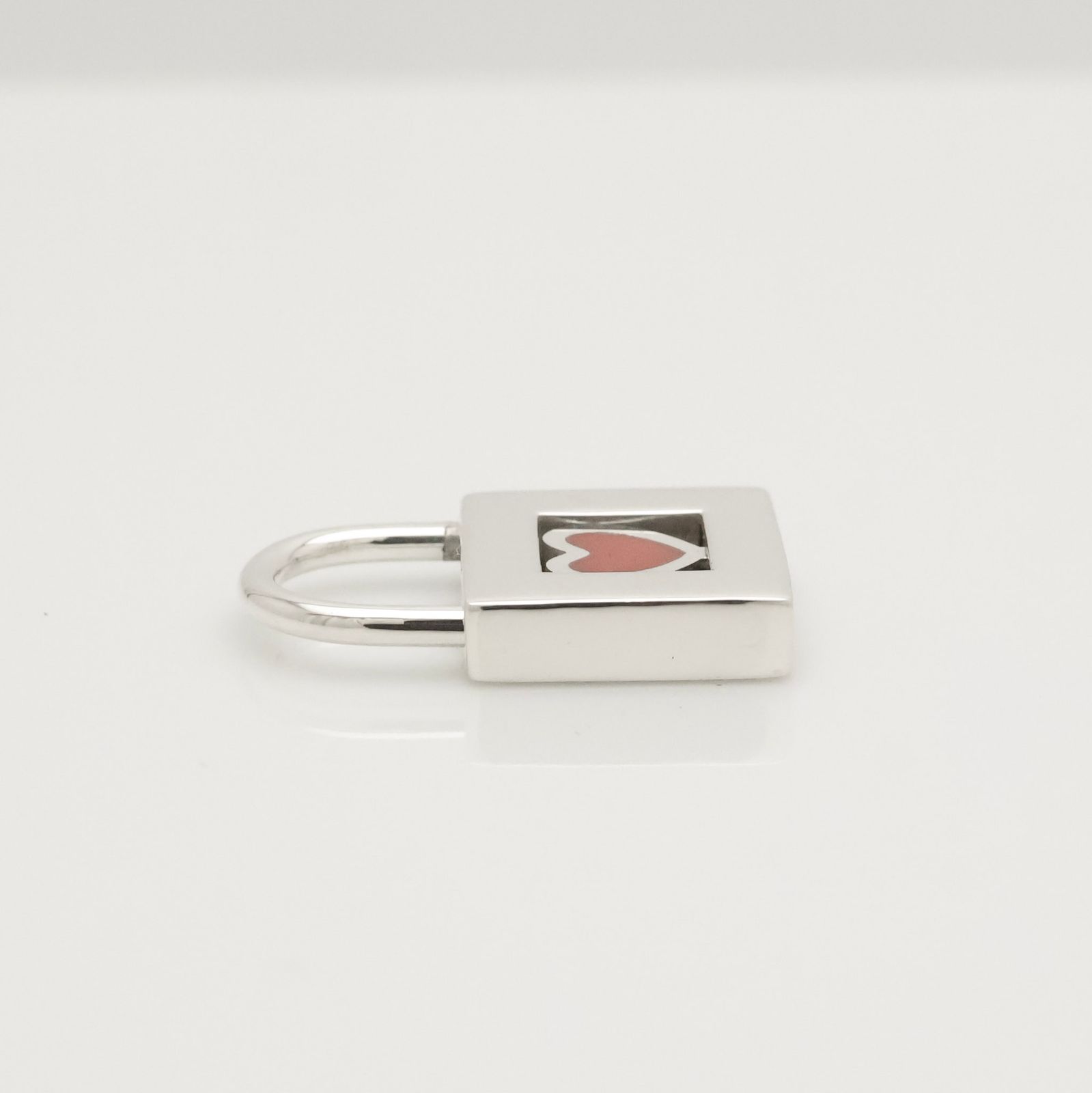 美品】ティファニー TIFFANY&Co. カデナ ロック ハート レッド