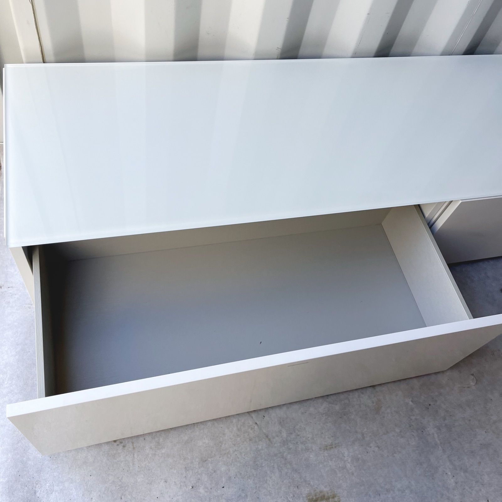 専用取付無料！モルテーニ PASS ホワイトガラストップテレビボード