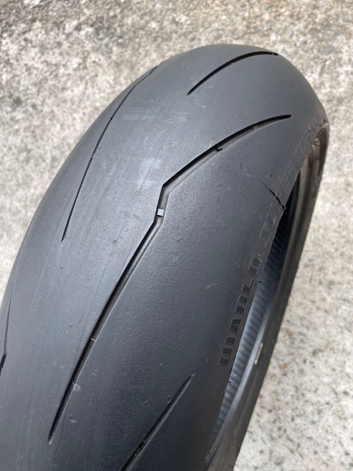 ピレリ スーパーコルサV3 120/70ZR17 160/60ZR17 前後 ピレリ スーパーコルサV3 SP 前後セット 120/70ZR17 200/60ZR17 398