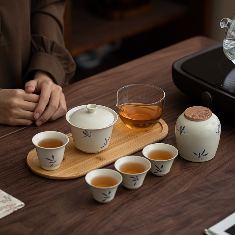 茶器セット（未使用） 新品未使用】旅行茶器セット一本四杯快客杯陶磁器屋外家庭用オフィス