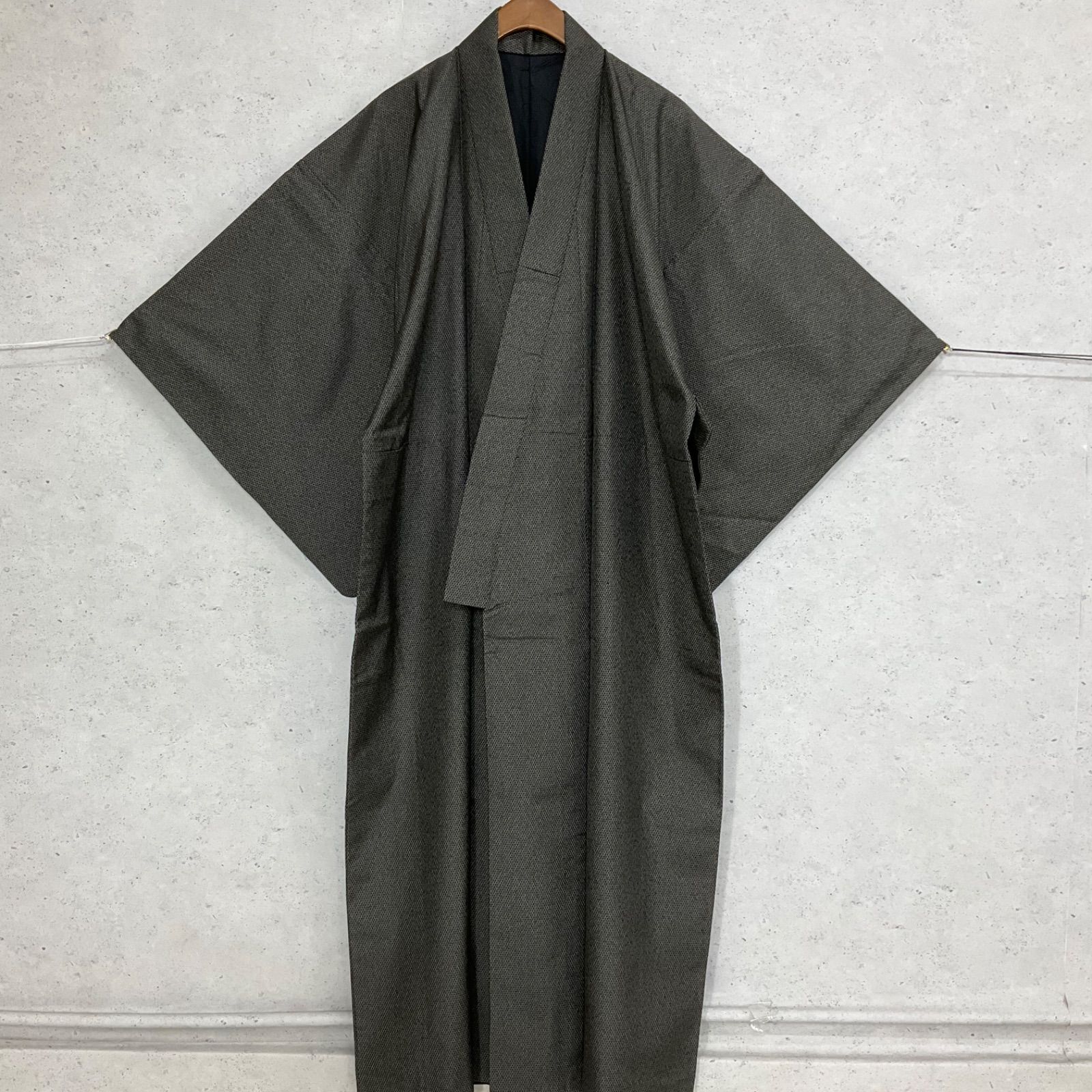 kimonoarisa◆未使用同然◆真綿紬◆袷◆仕付け◆裄67丈164 すごい値！ 紬 訪問着 袷 着物 未使用 正絹 黒 墨流し 段霞文 十日町