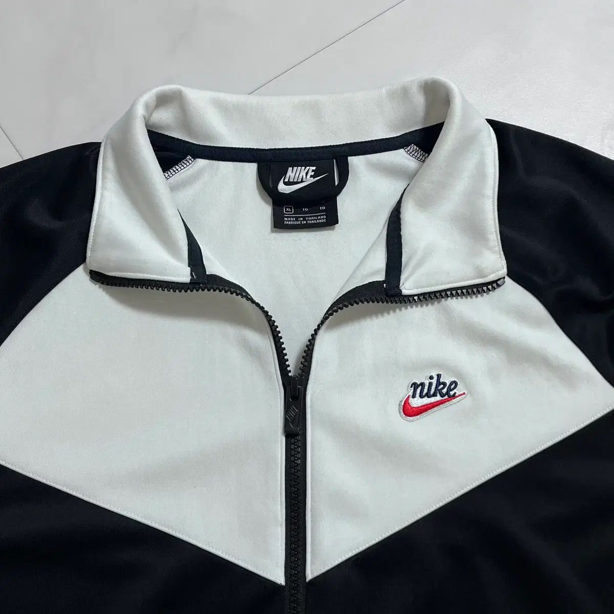 正規品 NIKE ブラック 白 ロゴパッチ オレオ ジャージ XL - メルカリ