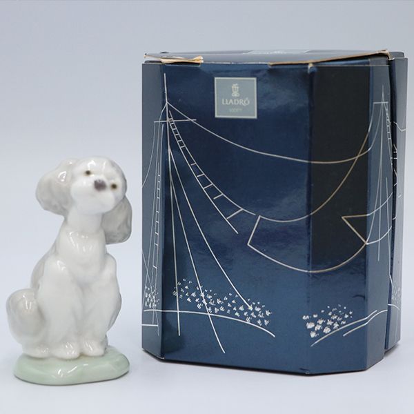 リヤドロ LLADRO 生涯の友達 7685 プードル 仔犬 フィギュリン 2000年