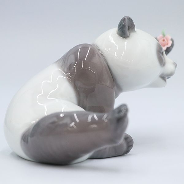 未使用品　リヤドロ　リトルパンダ 美品】リヤドロ LLADRO リトル・パンダ 01008358 磁器 箱 花 置物