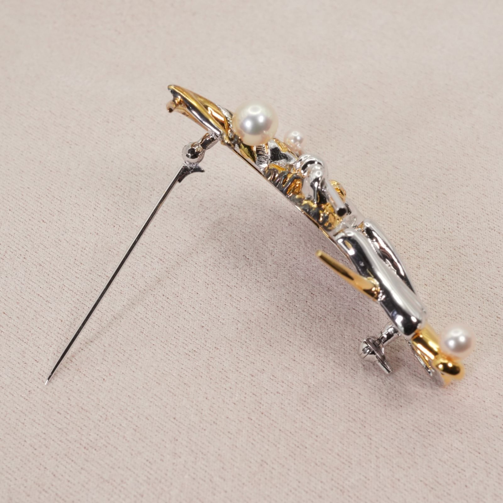 美品 ミキモト ピエロ コンビカラー ブローチ シルバー パール/24-4842