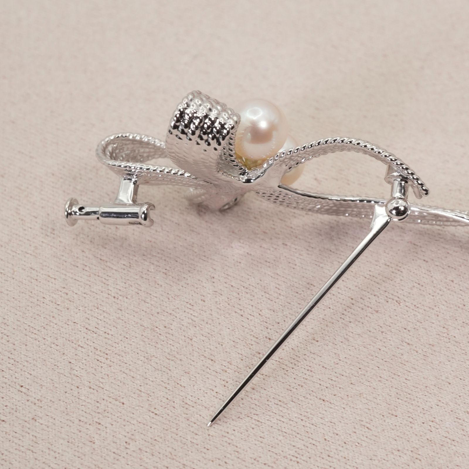 希少 美品 タサキ リボンモチーフ ブローチ パール アコヤ真珠/25-1280