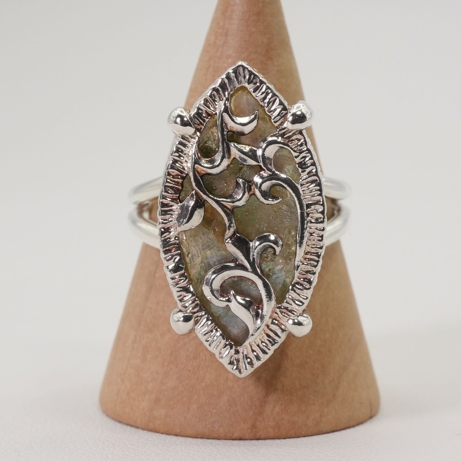 希少 アガット ローマンガラス リーフ リング シルバー/24-4827 - メルカリ