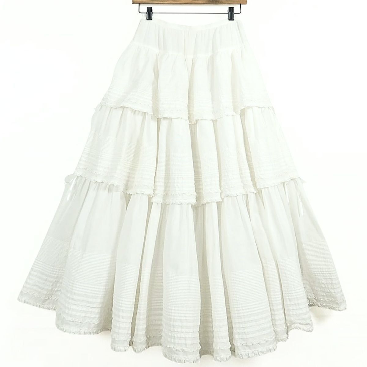 ピンクハウス☆ボリューム可愛い！サテンリボン飾り かぶせ段々フリル