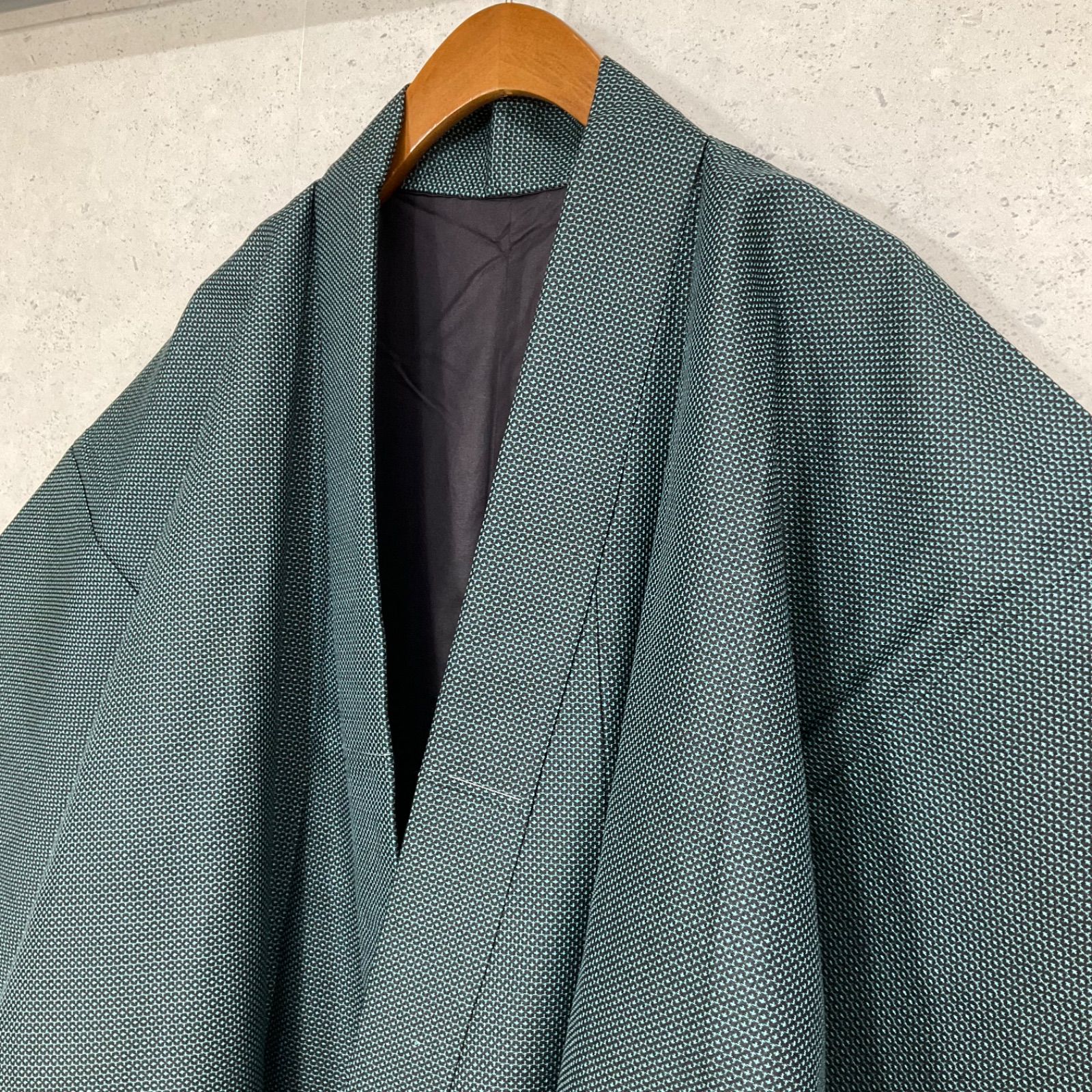 kimonoarisa◆未使用同然◆真綿紬◆袷◆仕付け◆裄67丈164 kimono+one＊男前屋＊未使用同然＊仕付け糸付き＊大島紬＊袷＊亀甲＊裄