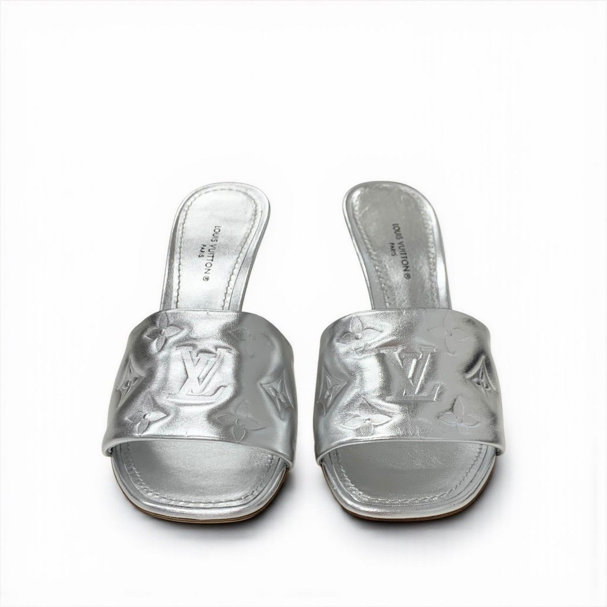 Louis Vuitton シルバー サンダル Louis Vuitton シルバー サンダル LOUIS VUITTON ルイヴィトン