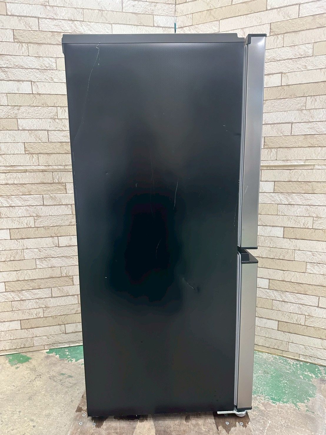 大阪送料無料☆3か月保障付き☆冷蔵庫☆2023年☆AQR-