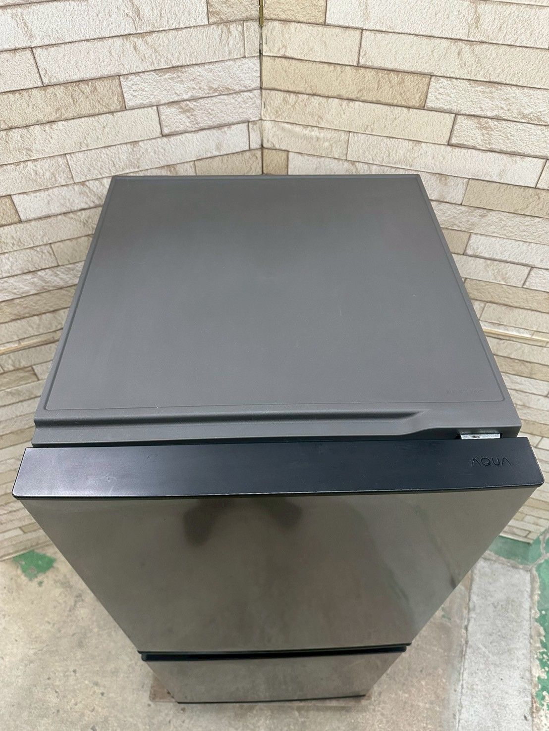 大阪送料無料☆3か月保障付き☆冷蔵庫☆2023年☆AQR-J14N☆R-253 大阪