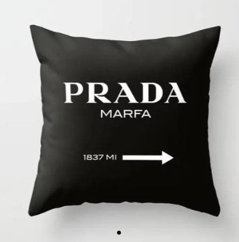 ゴシップガールPRADA/Gossiop girl/クッション2点SET - メルカリ